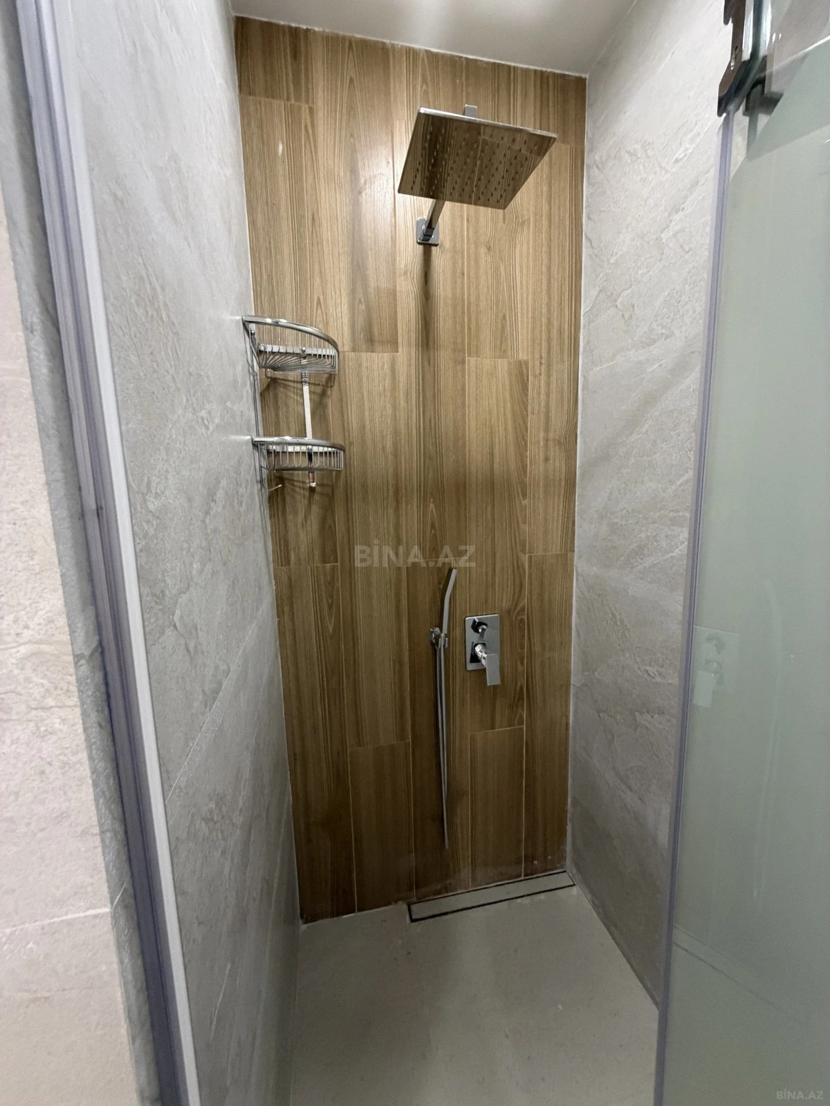 Kirayə verilir 3 otaqlı mənzil 108 m²