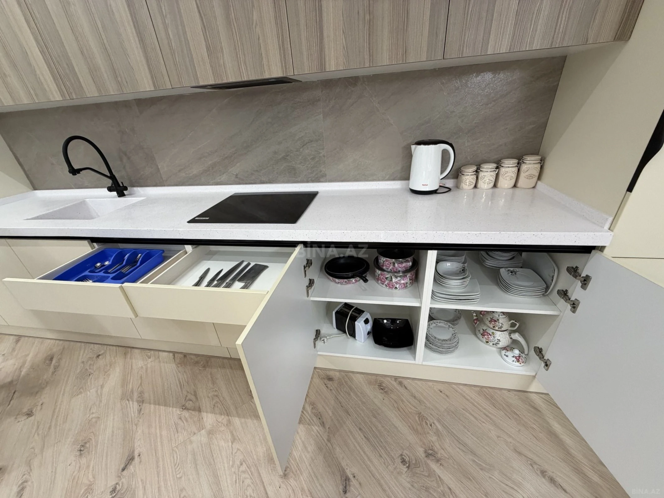 Kirayə verilir 3 otaqlı mənzil 108 m²