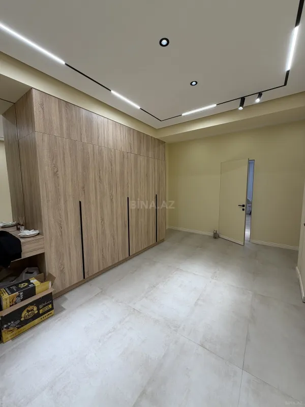 Kirayə verilir 3 otaqlı mənzil 108 m²