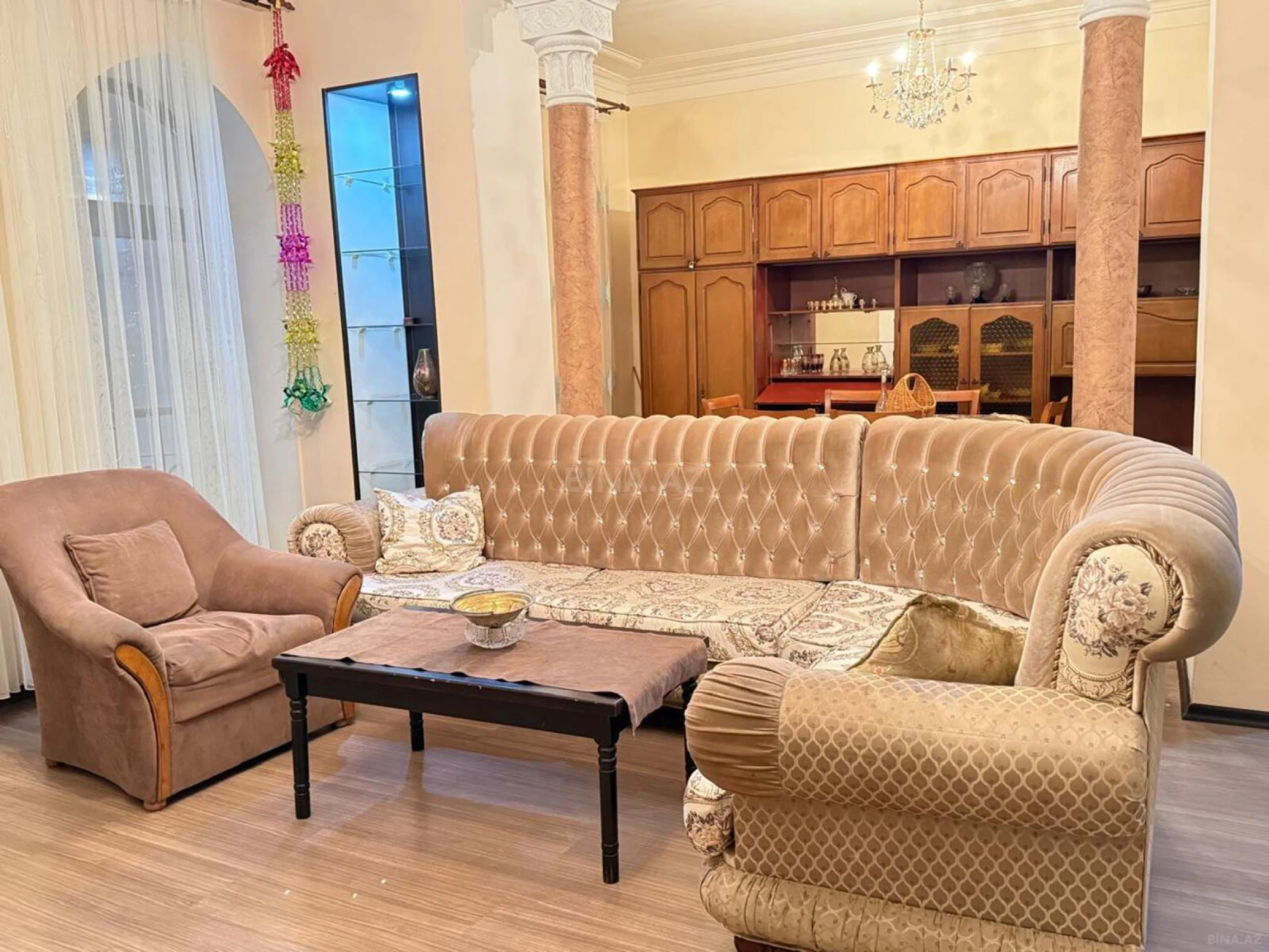 Kirayə verilir 3 otaqlı mənzil 140 m²