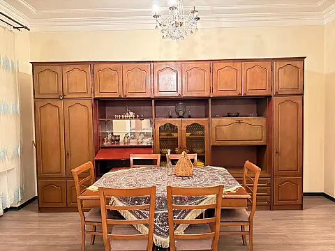 Kirayə verilir 3 otaqlı mənzil 140 m²