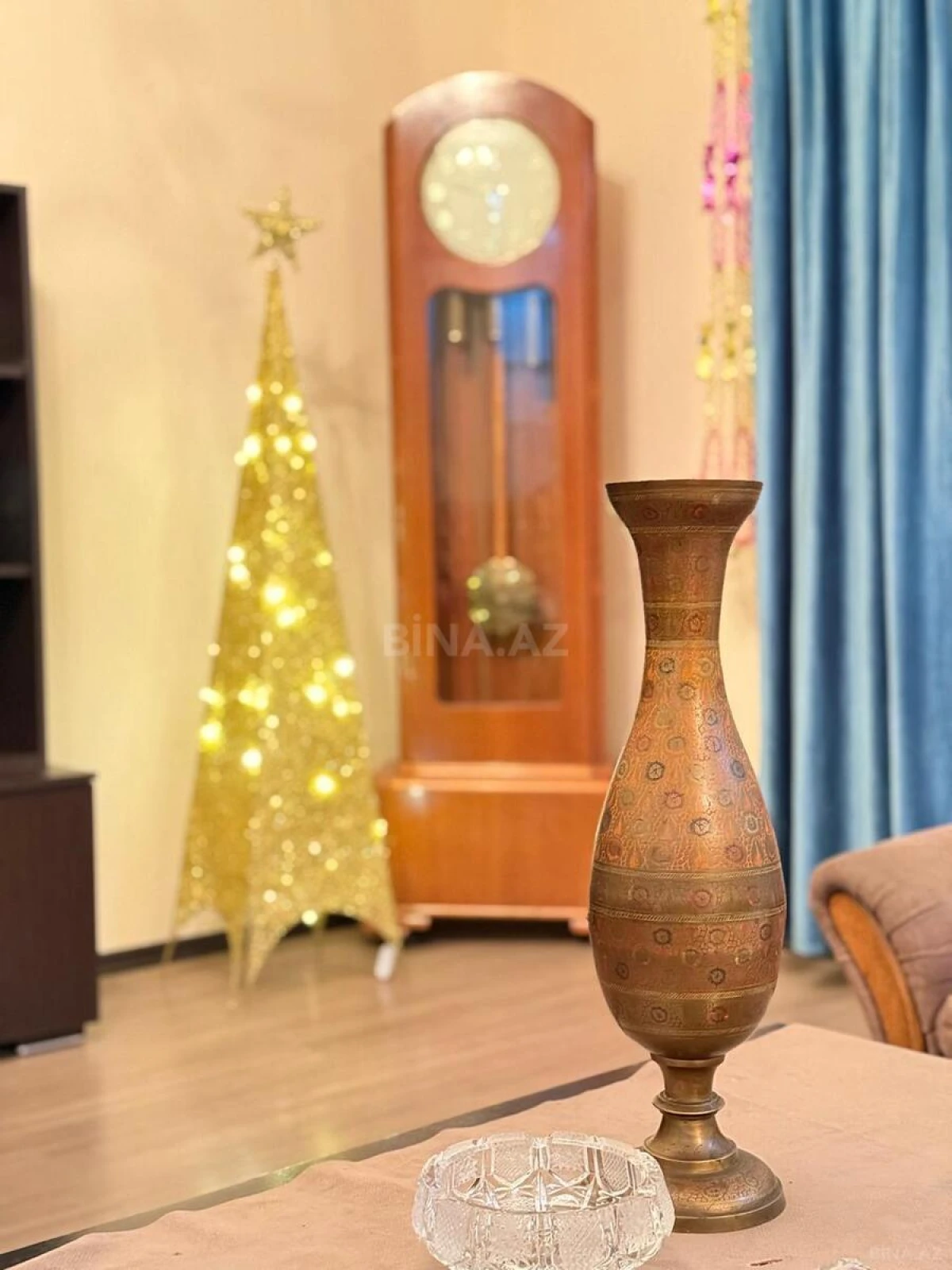 Kirayə verilir 3 otaqlı mənzil 140 m²