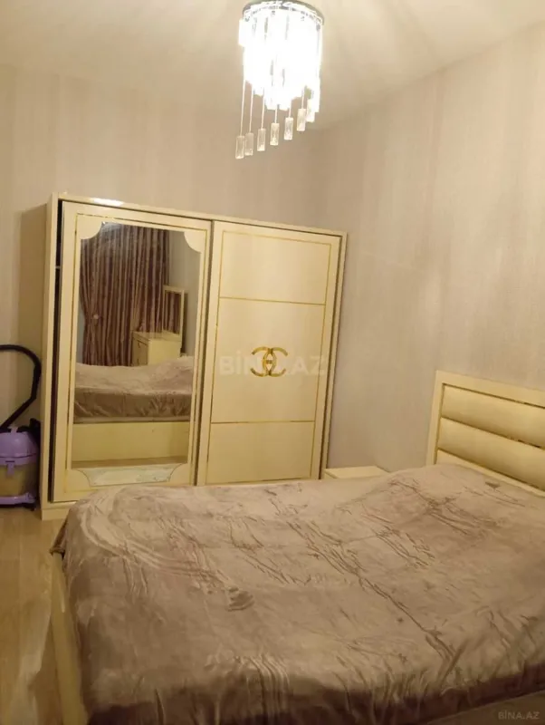 Kirayə verilir 2 otaqlı mənzil 80 m²