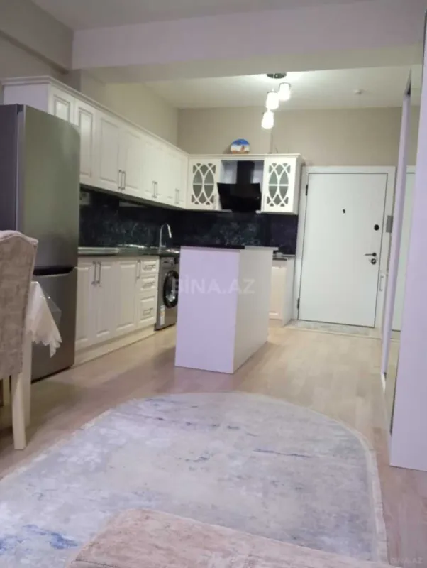 Kirayə verilir 2 otaqlı mənzil 80 m²