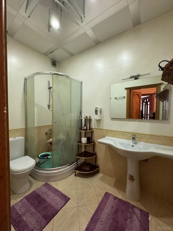 Satılır 4 otaqlı mənzil 225 m²