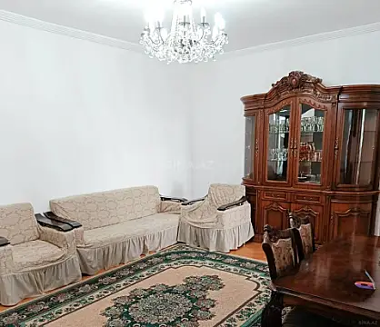 Kirayə verilir 4 otaqlı mənzil 120 m²