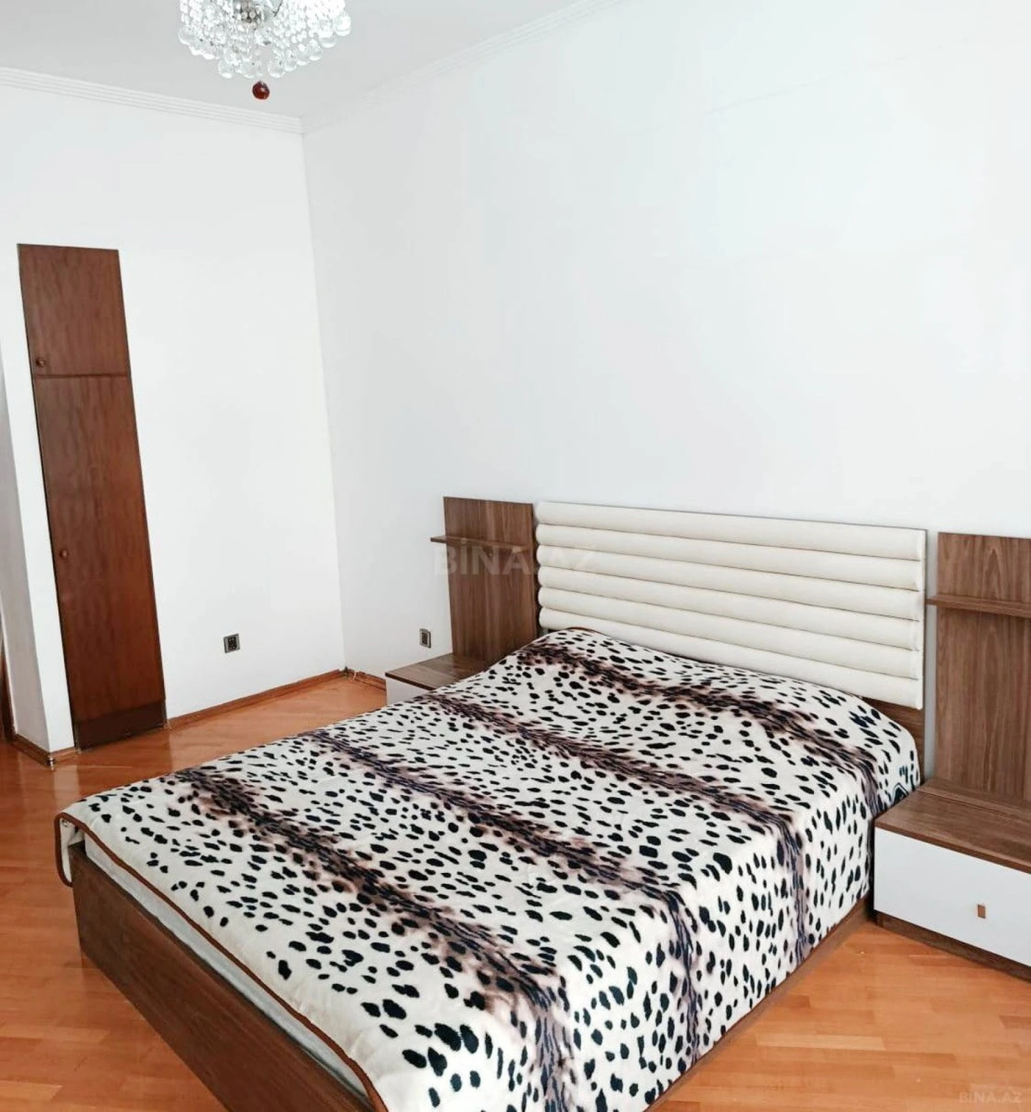 Kirayə verilir 4 otaqlı mənzil 120 m²