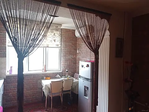 Kirayə verilir 2 otaqlı mənzil 60 m²