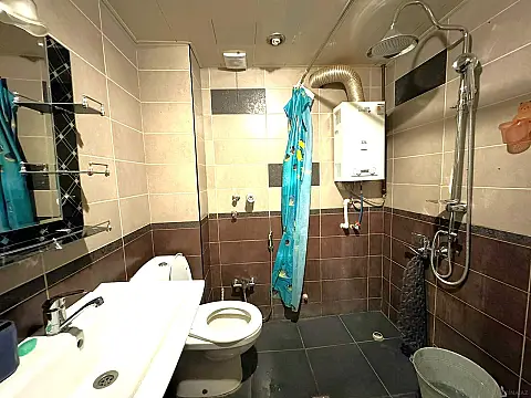 Kirayə verilir 2 otaqlı mənzil 60 m²