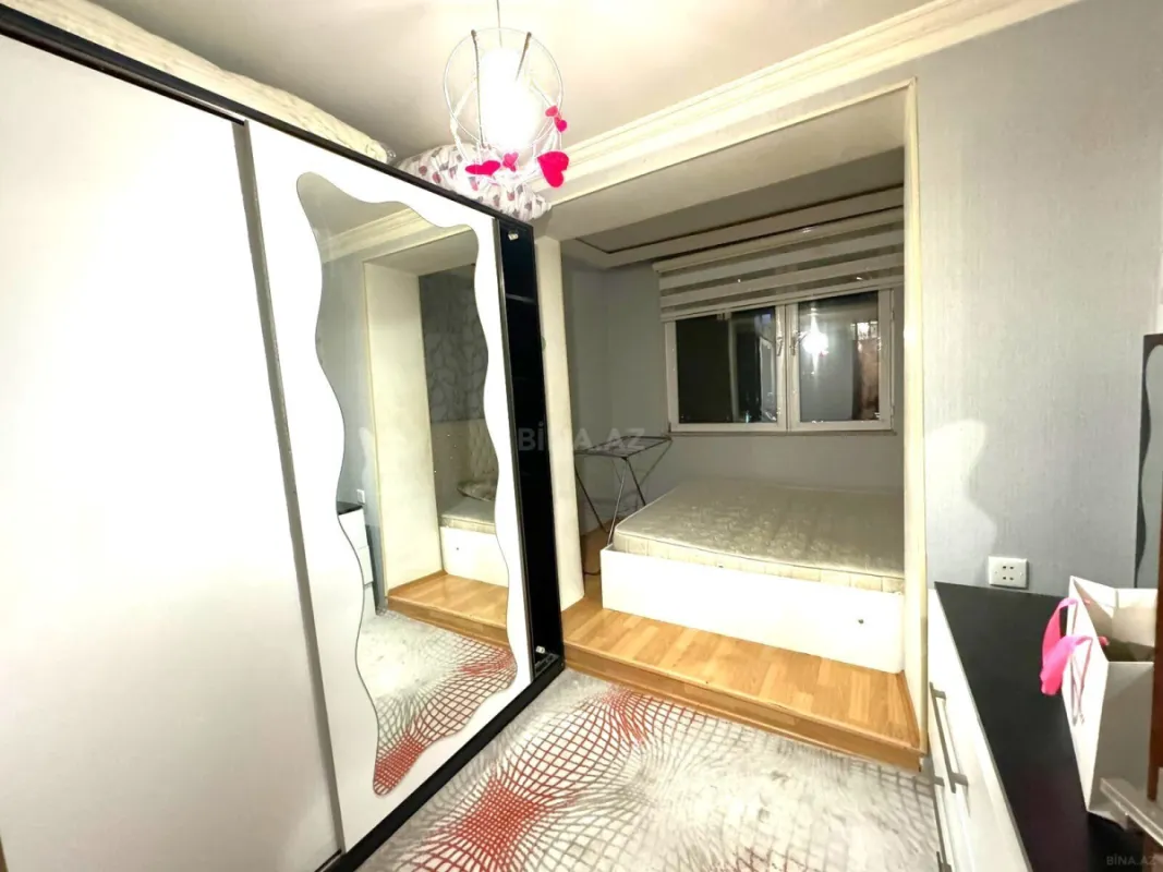Kirayə verilir 2 otaqlı mənzil 60 m²