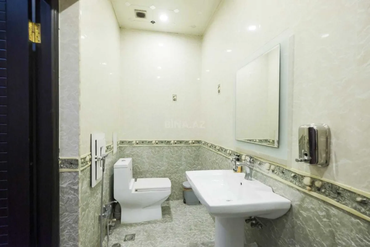 Satılır 4 otaqlı ofis 167 m²