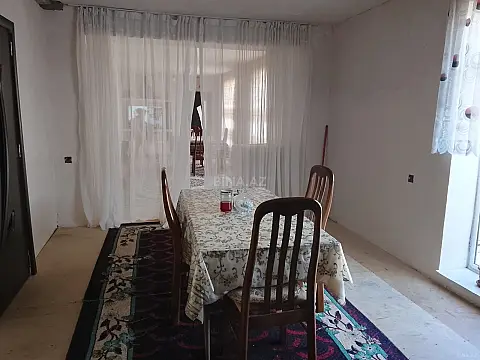 Satılır 6 otaqlı həyət evi 150 m²