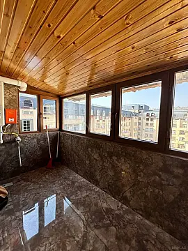 Satılır 4 otaqlı mənzil 130 m²