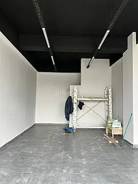 Satılır obyekt 44 m²