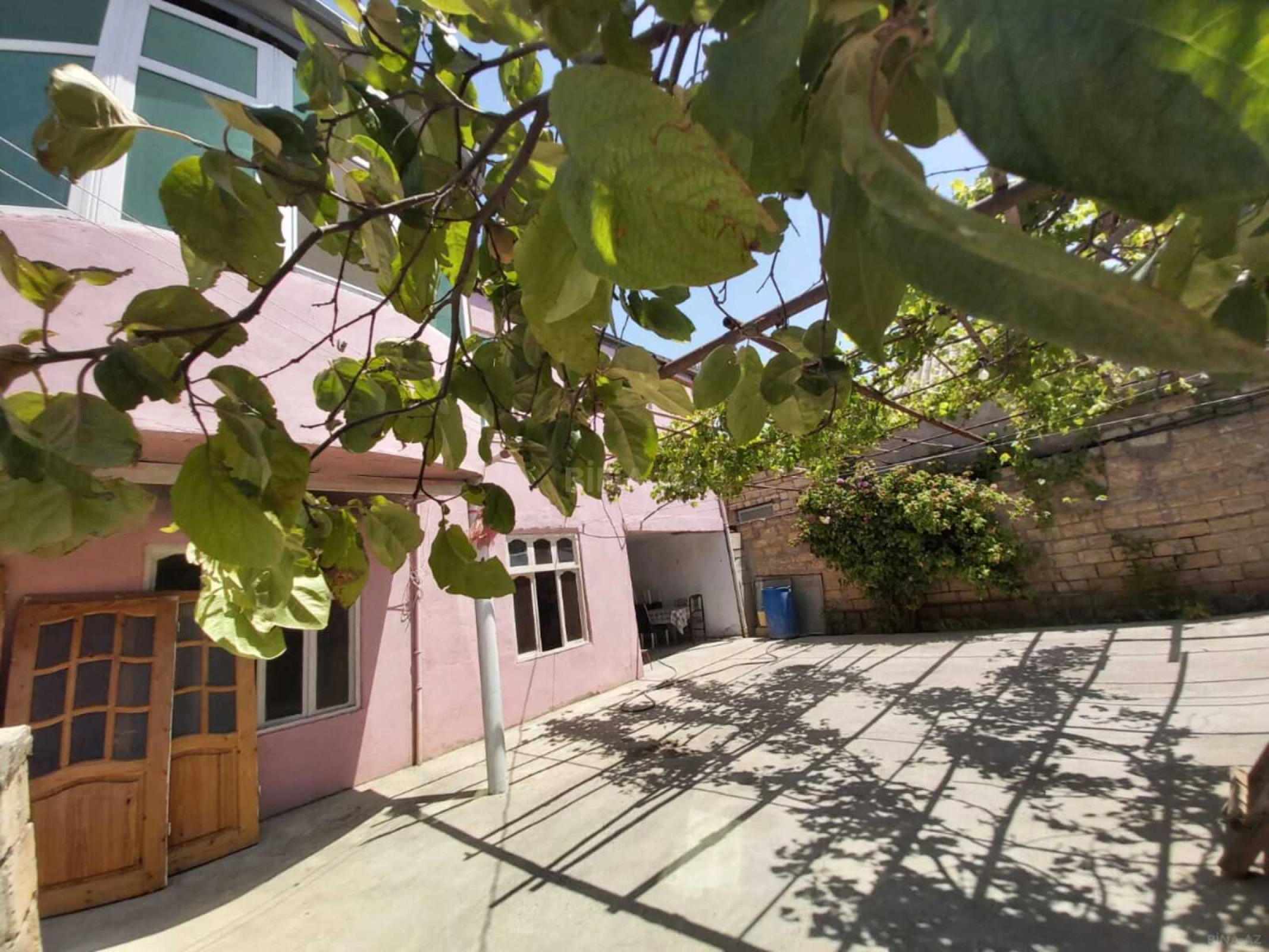 Satılır 4 otaqlı həyət evi 10 m²