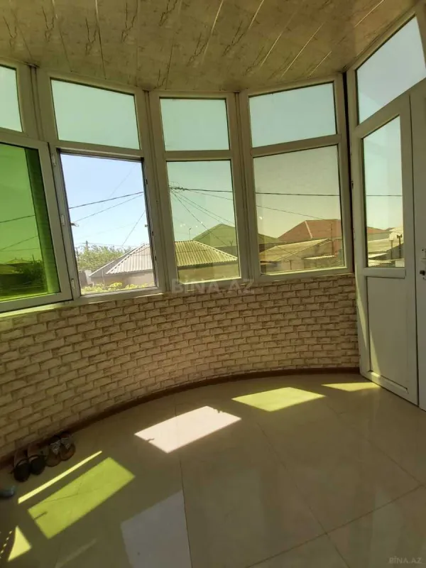 Satılır 4 otaqlı həyət evi 10 m²
