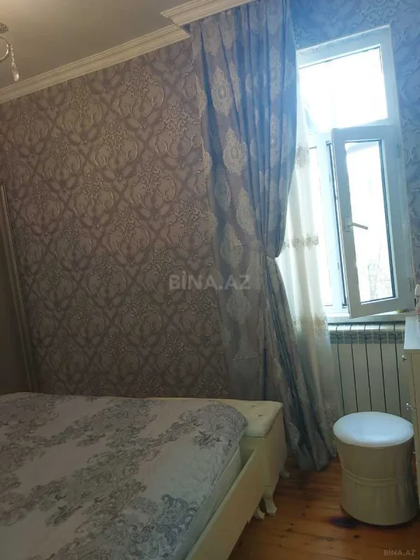 Satılır 4 otaqlı həyət evi 10 m²
