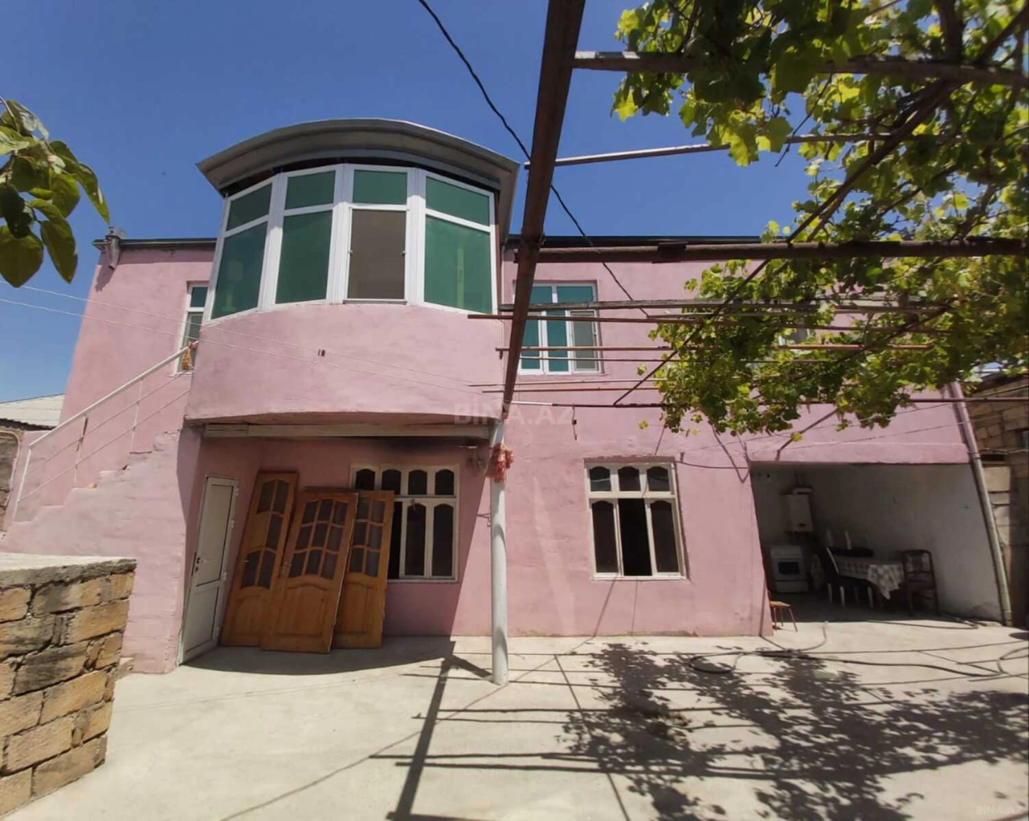 Satılır 4 otaqlı həyət evi 10 m²