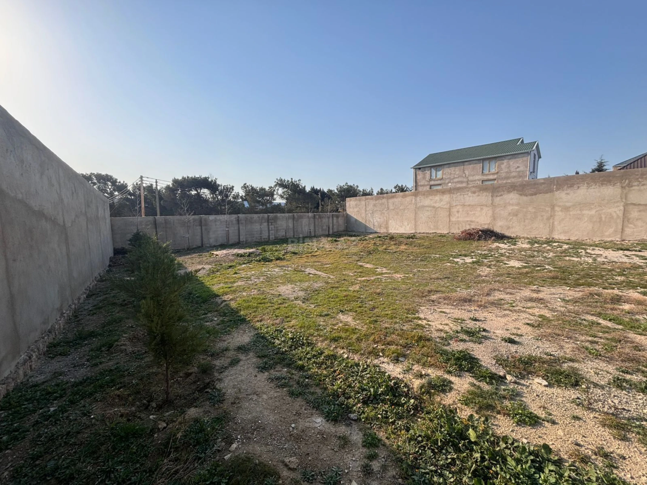 Satılır torpaq sahəsi 6 m²