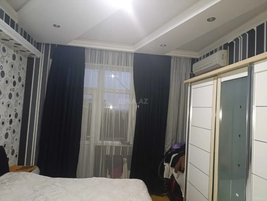 Satılır 3 otaqlı mənzil 86 m²