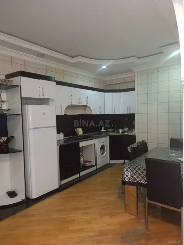 Satılır 3 otaqlı mənzil 86 m²