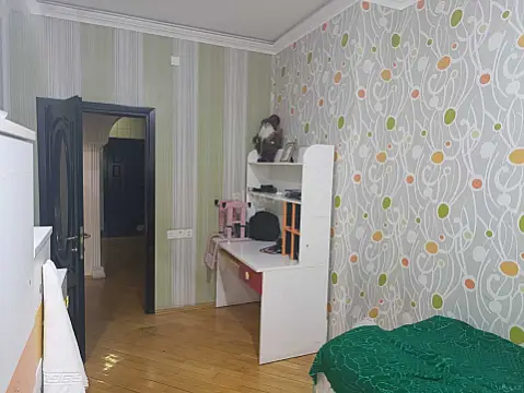 Satılır 3 otaqlı mənzil 86 m²