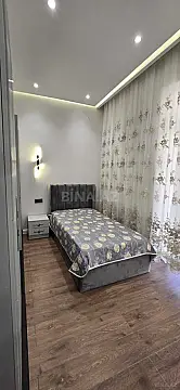 Satılır 4 otaqlı mənzil 155 m²