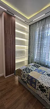 Satılır 4 otaqlı mənzil 155 m²