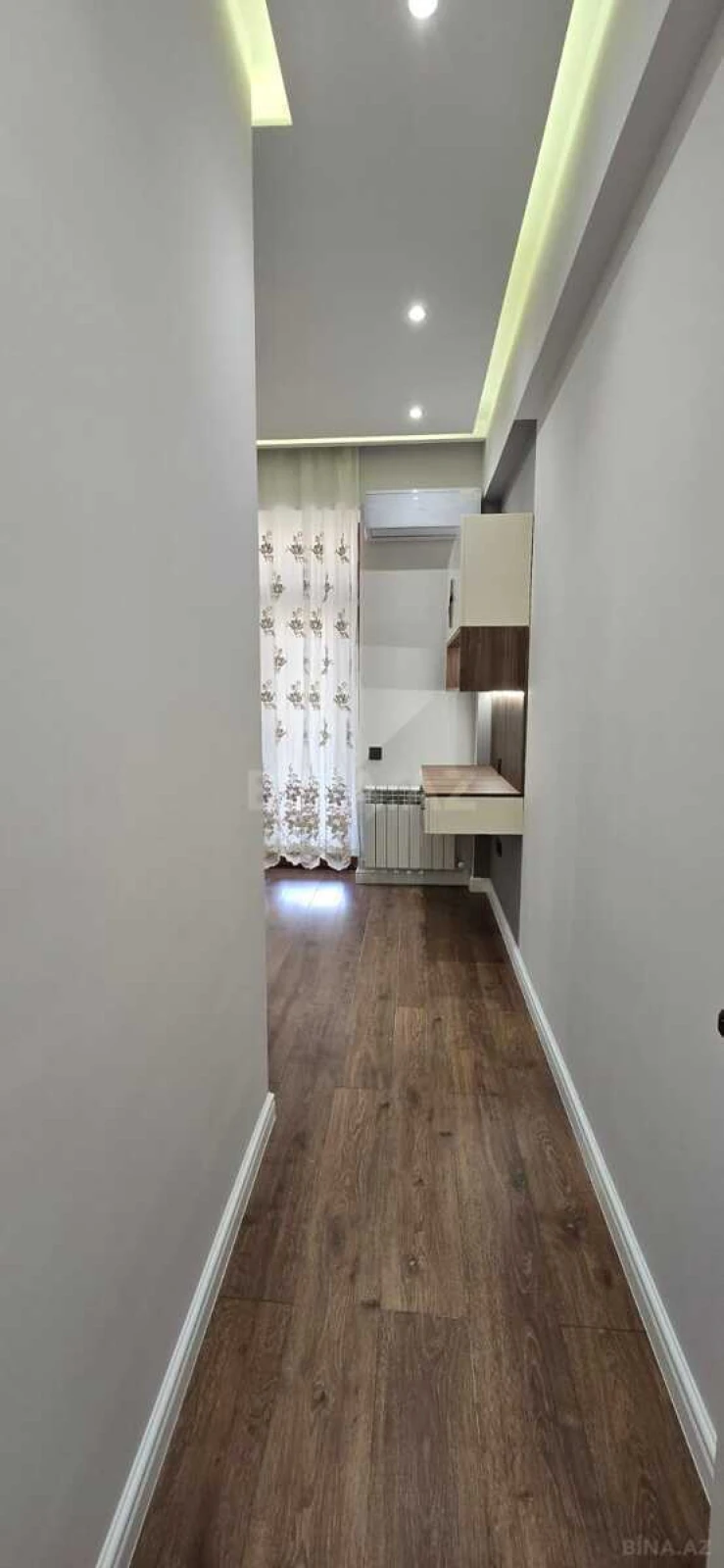 Satılır 4 otaqlı mənzil 155 m²