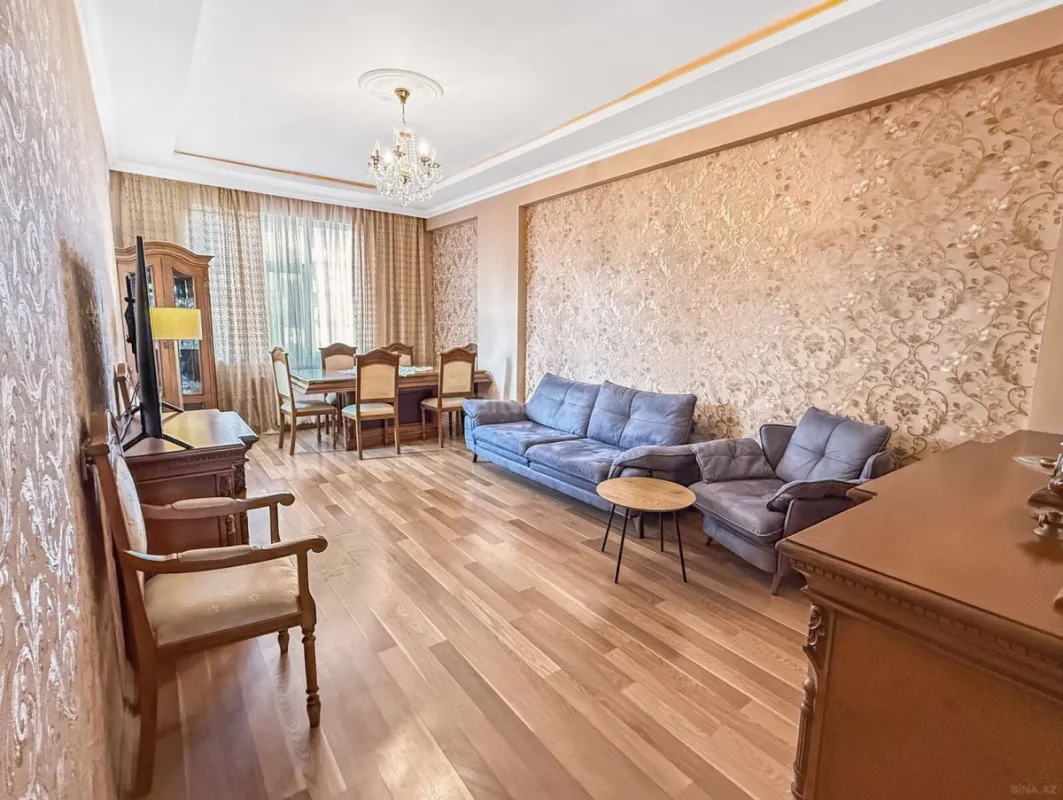 Satılır 3 otaqlı mənzil 115 m²
