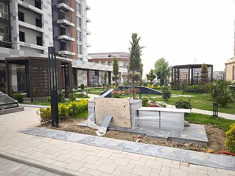 Satılır 2 otaqlı mənzil 67 m²
