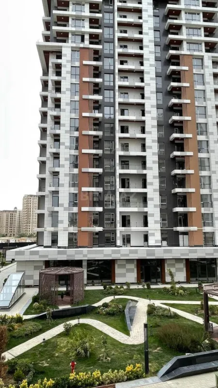 Satılır 2 otaqlı mənzil 109 m²
