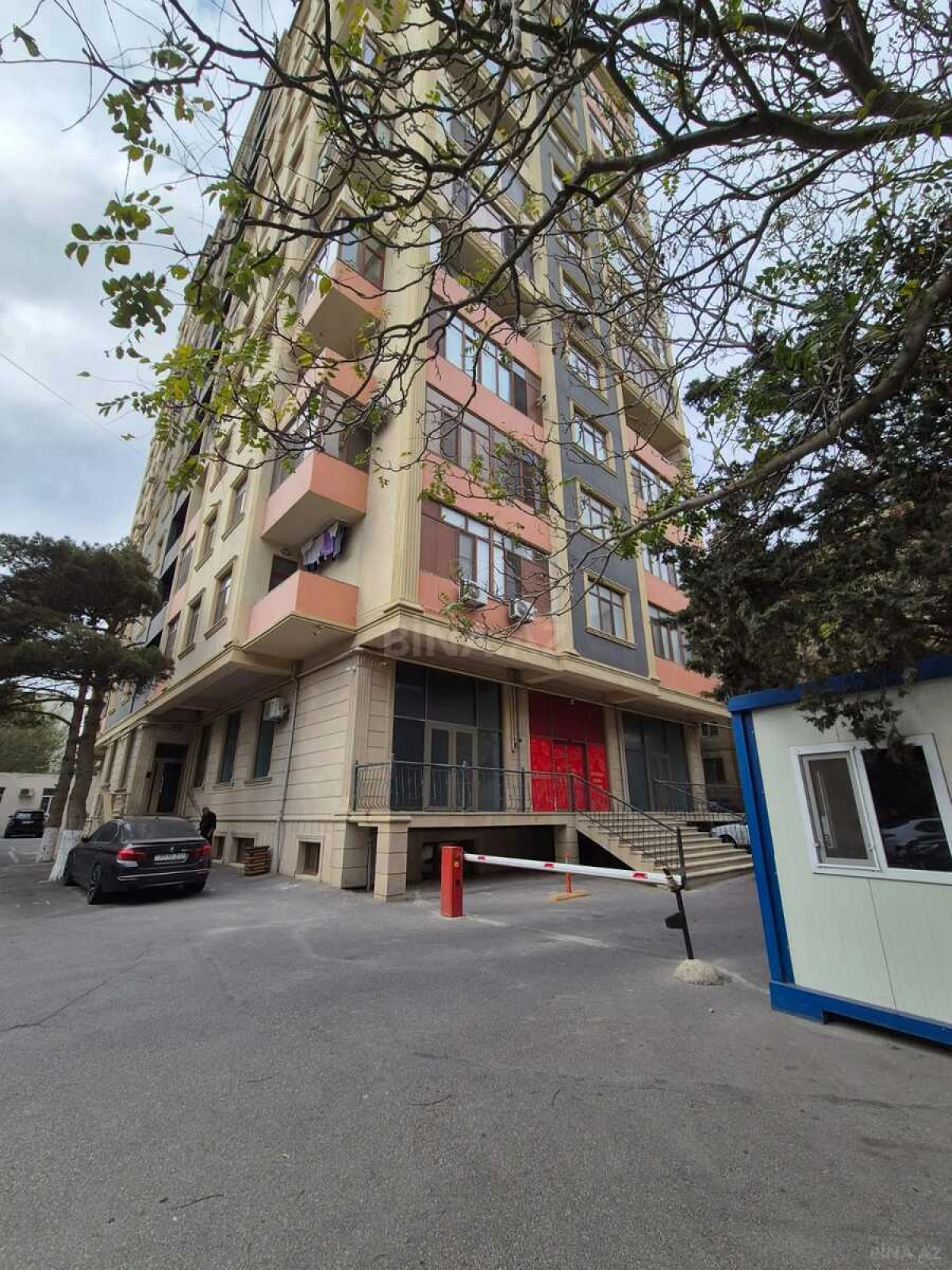 Satılır obyekt 45 m²