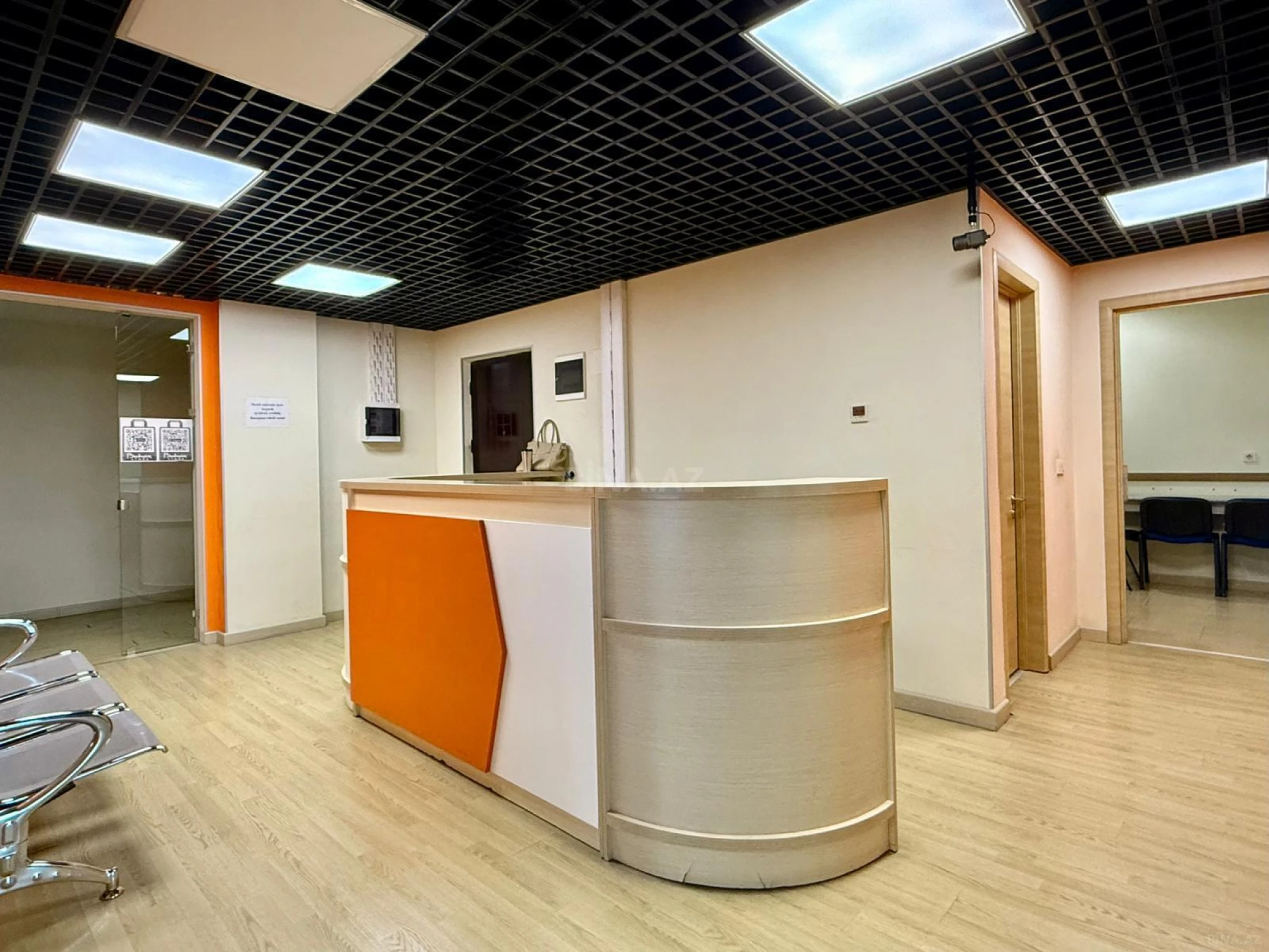 Kirayə verilir 6 otaqlı ofis 170 m²
