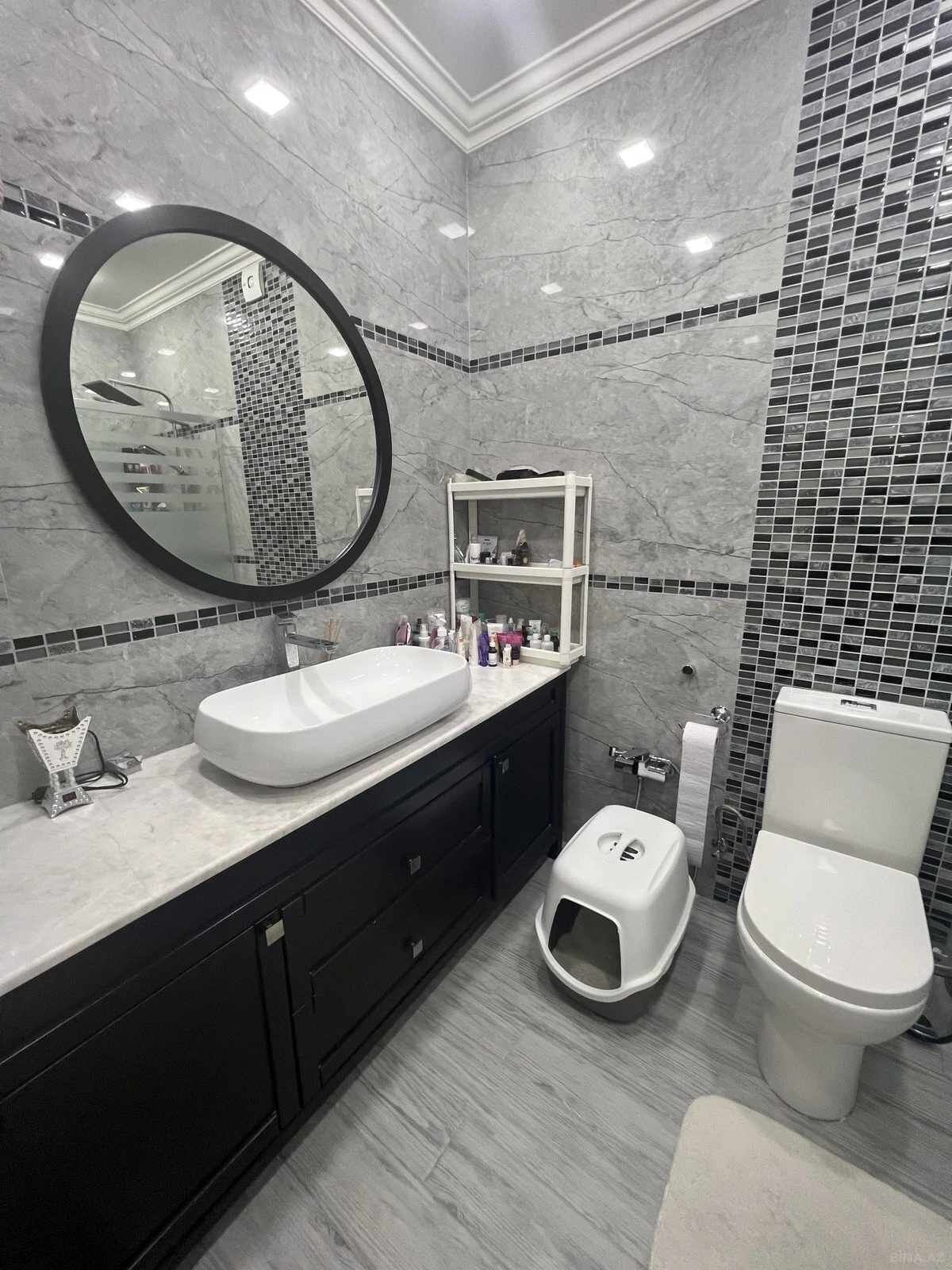 Satılır 3 otaqlı mənzil 140 m²