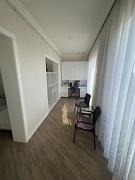 Satılır 3 otaqlı mənzil 140 m²