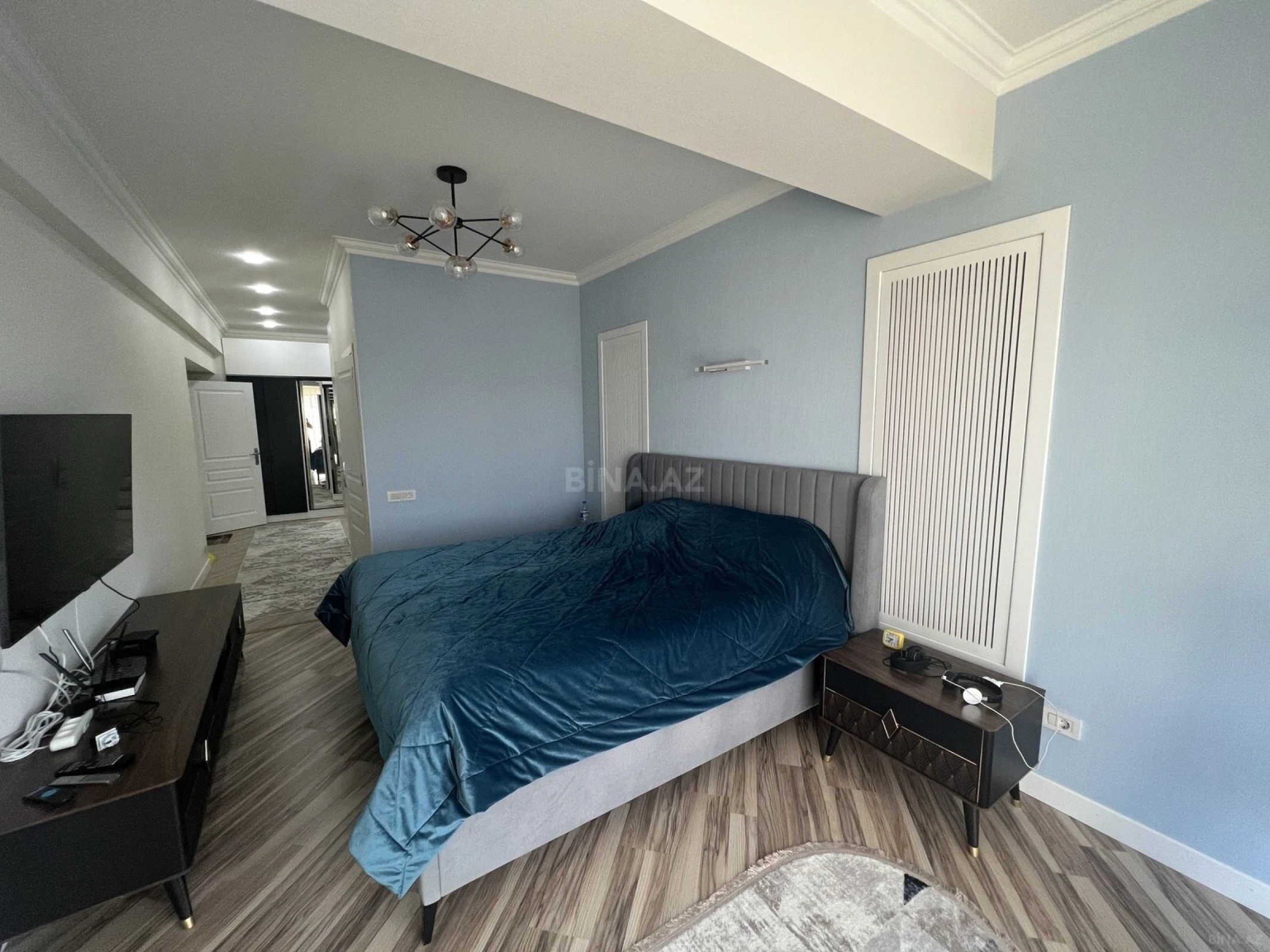 Satılır 3 otaqlı mənzil 140 m²