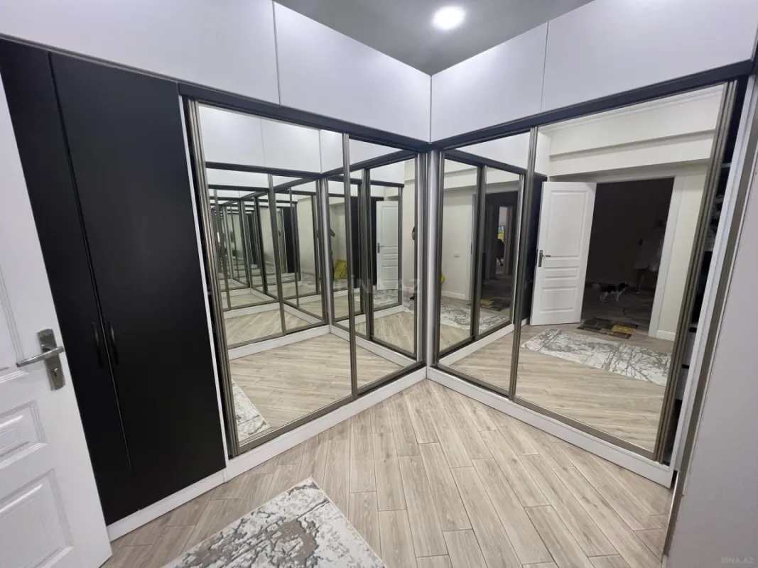 Satılır 3 otaqlı mənzil 140 m²