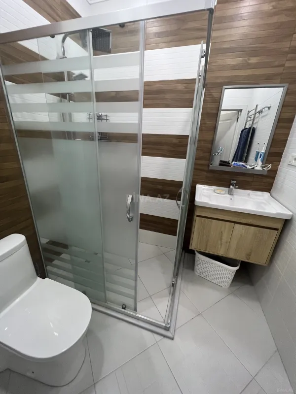 Satılır 3 otaqlı mənzil 140 m²