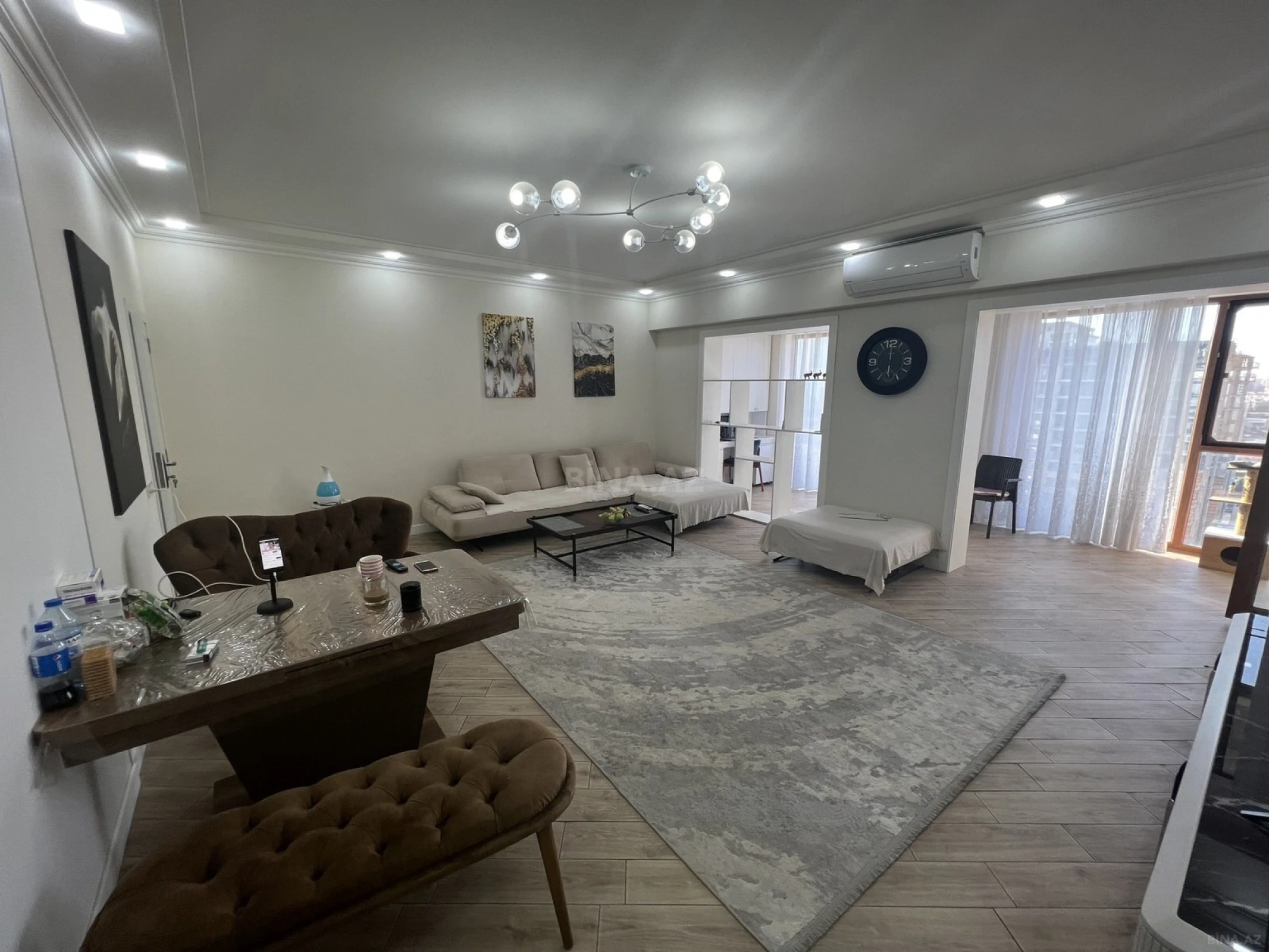 Satılır 3 otaqlı mənzil 140 m²
