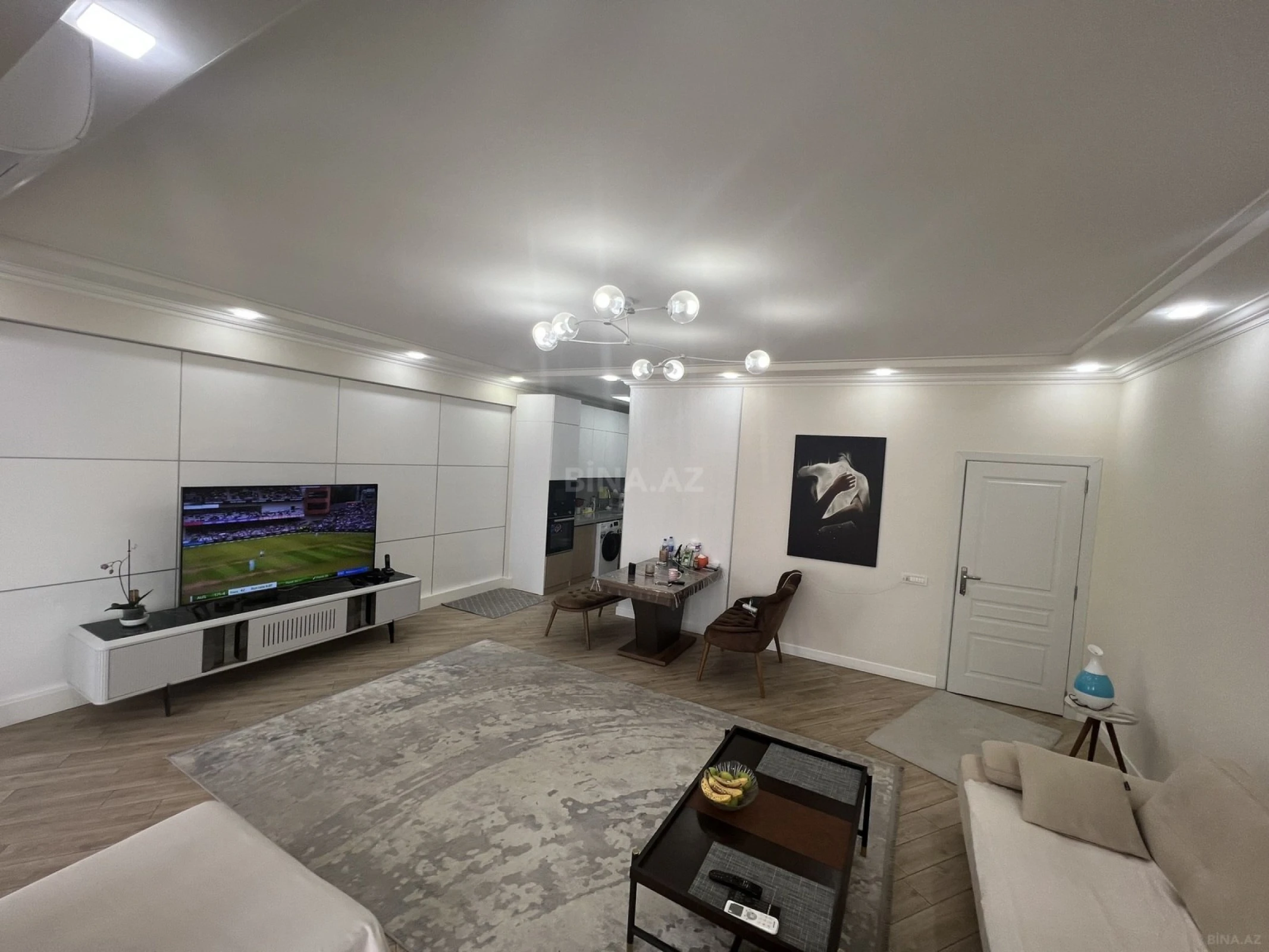 Satılır 3 otaqlı mənzil 140 m²