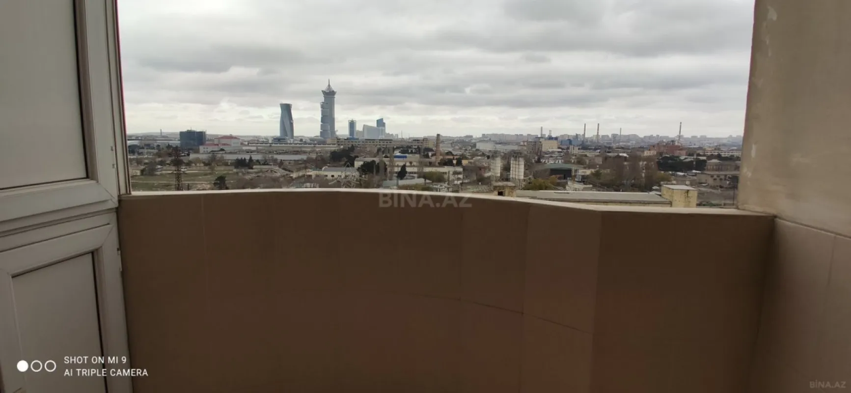 Kirayə verilir 3 otaqlı mənzil 170 m²