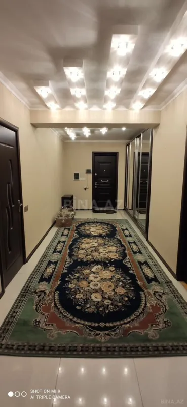 Kirayə verilir 3 otaqlı mənzil 170 m²