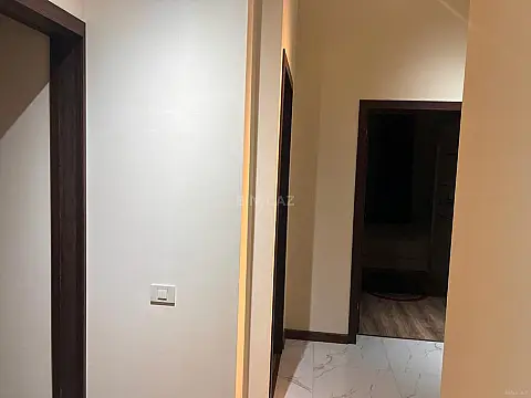 Kirayə verilir 2 otaqlı mənzil 70 m²