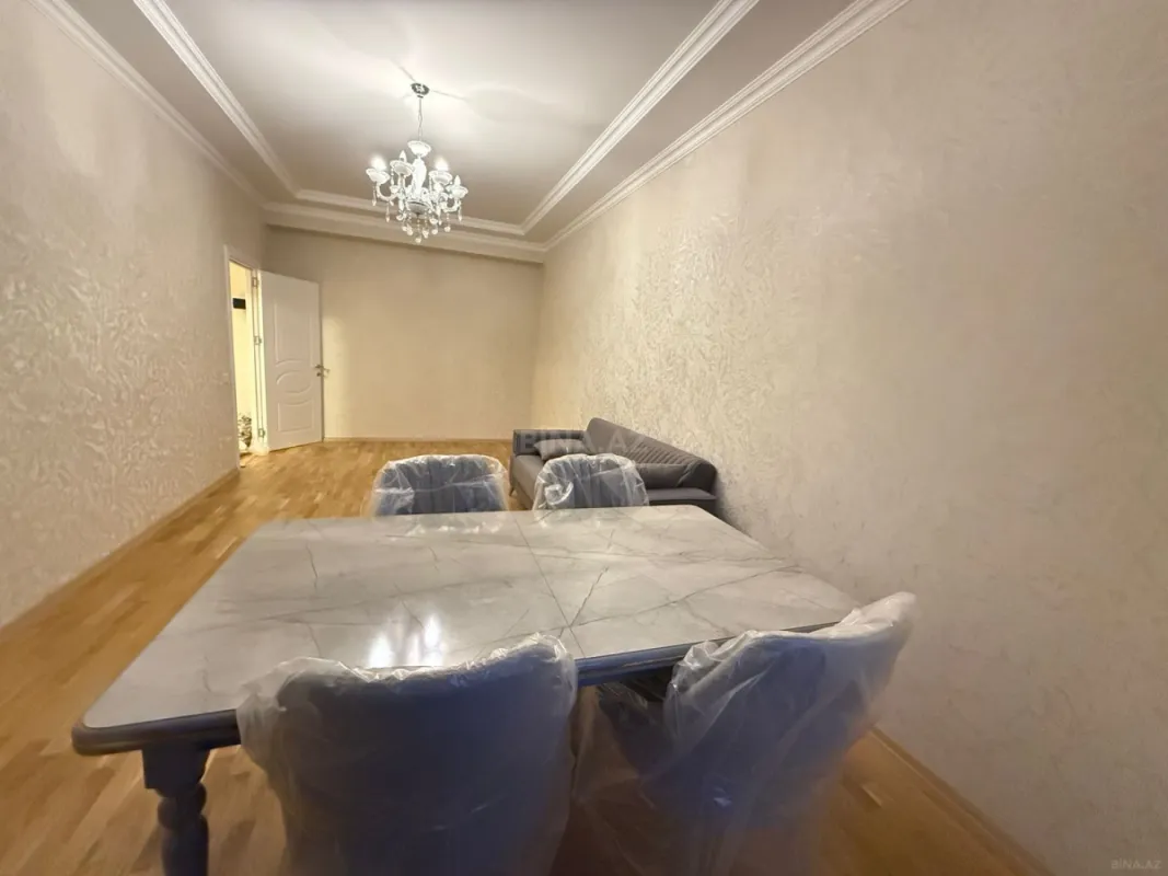 Kirayə verilir 2 otaqlı mənzil 80 m²