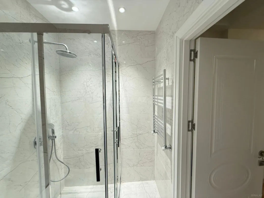 Kirayə verilir 2 otaqlı mənzil 80 m²