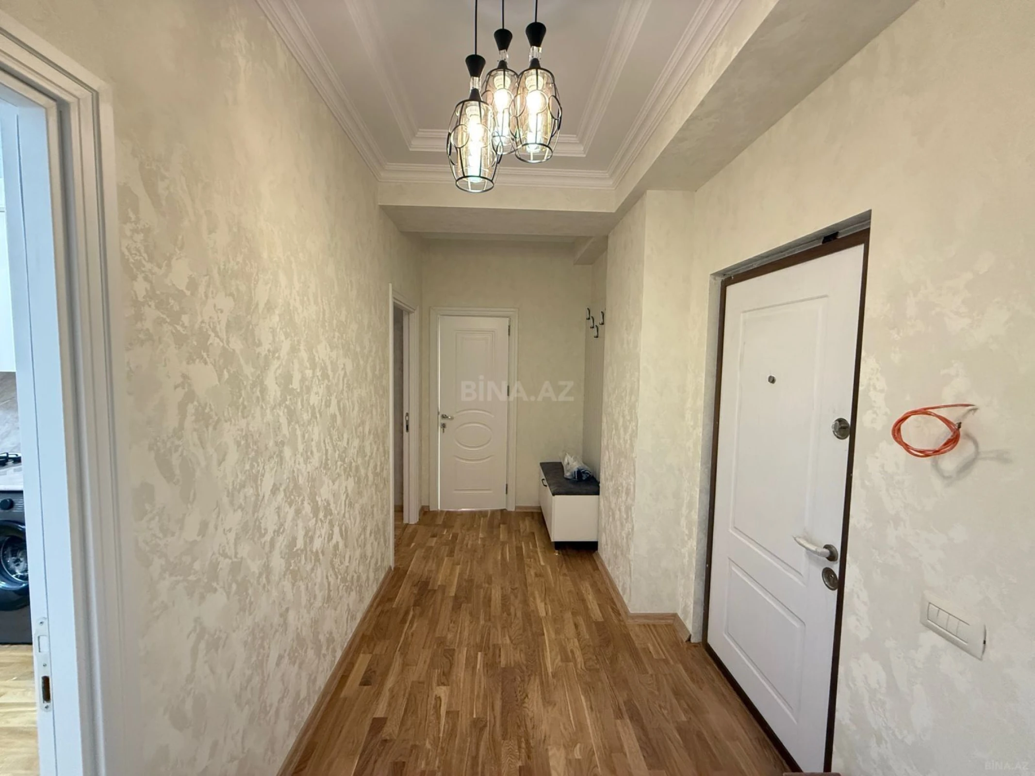 Kirayə verilir 2 otaqlı mənzil 80 m²