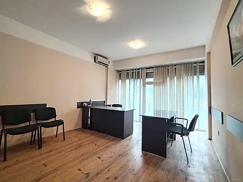 Satılır obyekt 117 m²