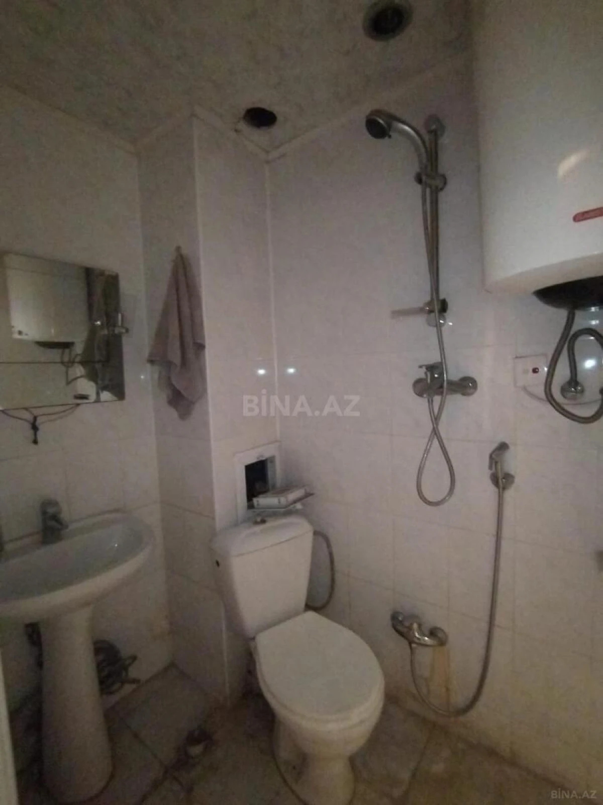 Satılır obyekt 117 m²