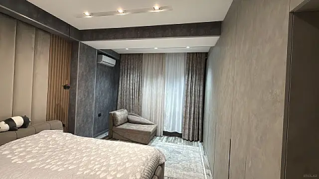 Kirayə verilir 2 otaqlı mənzil 75 m²